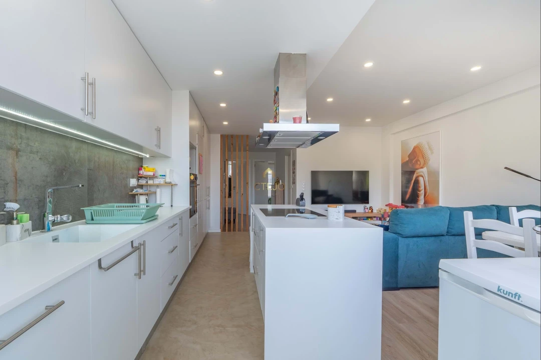 Apartamento T2 para Venda em Santa Iria de Azoia, São João da Talha e Bobadela Foto 5