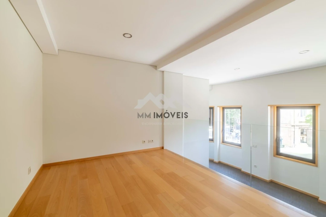 Apartamento T1 para Arrendamento em Bonfim Foto 18