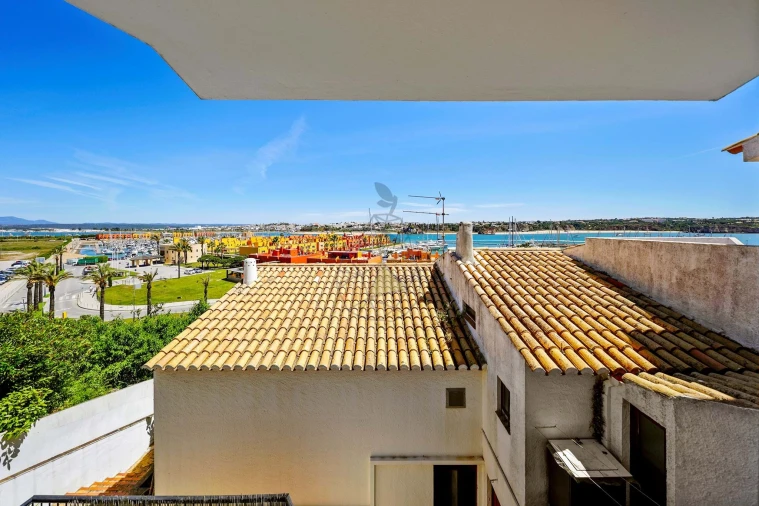 Apartamento T2 para Venda em Portimão Foto 12