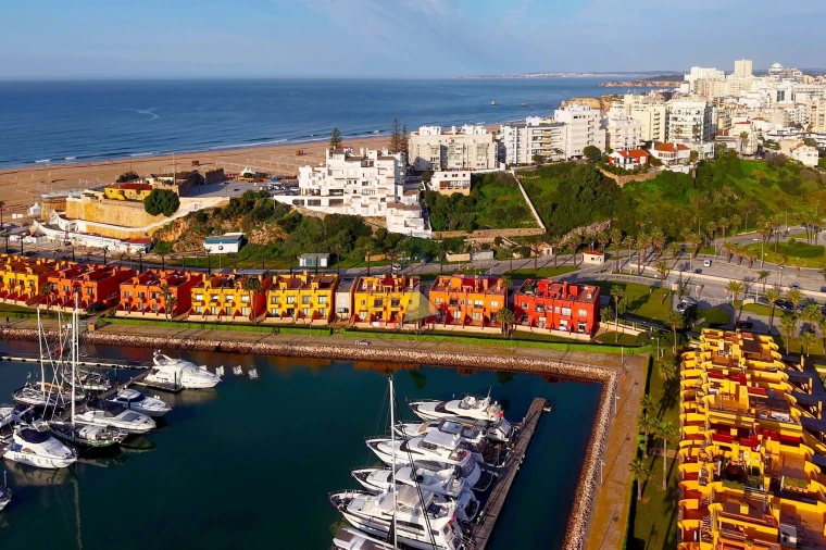 Apartamento T2 para Venda em Portimão Foto 52