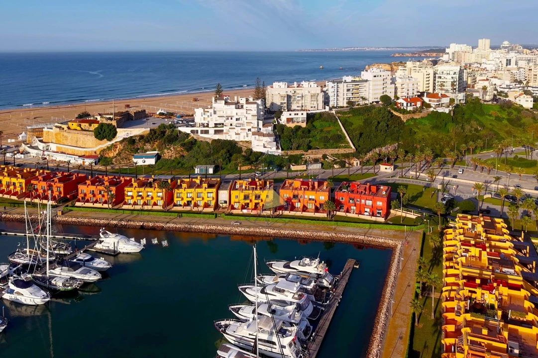 Apartamento T2 para Venda em Portimão Foto 52