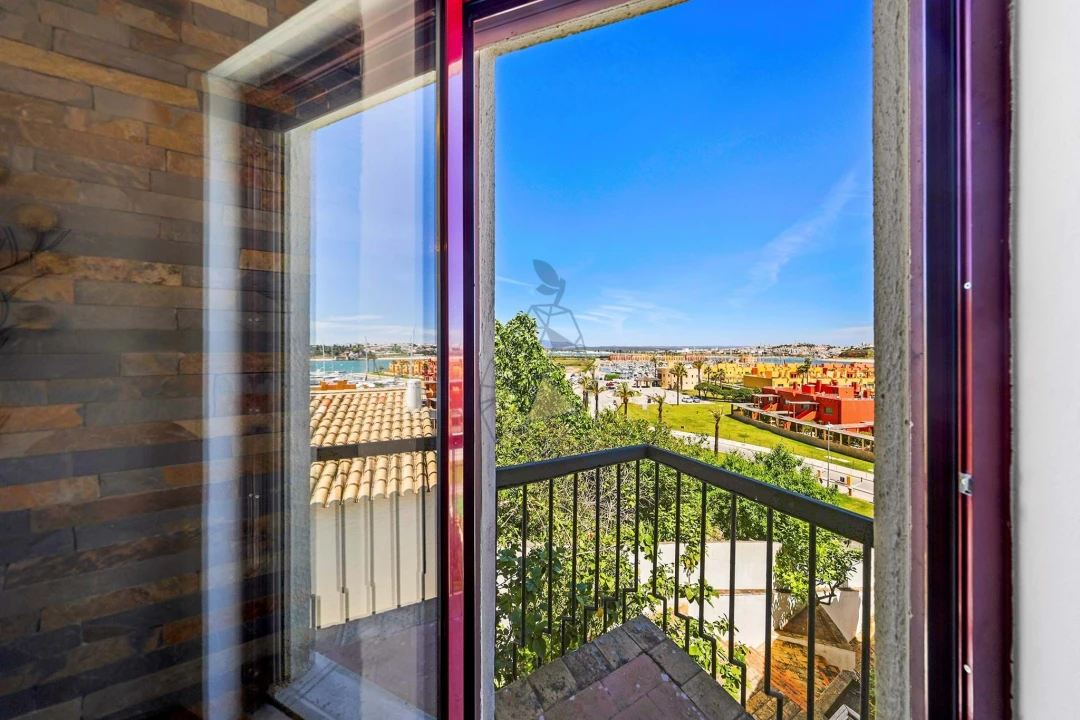 Apartamento T2 para Venda em Portimão Foto 3
