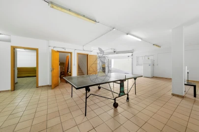 Moradia T5 para Venda em Albufeira e Olhos de Água