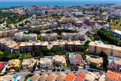 Moradia T5 para Venda em Albufeira e Olhos de Água