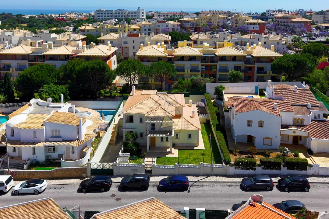 Moradia T5 para Venda em Albufeira e Olhos de Água Foto 77