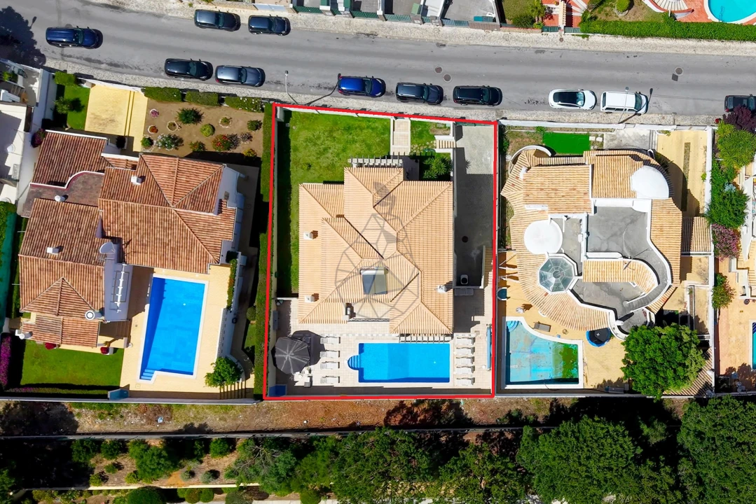 Moradia T5 para Venda em Albufeira e Olhos de Água Foto 76