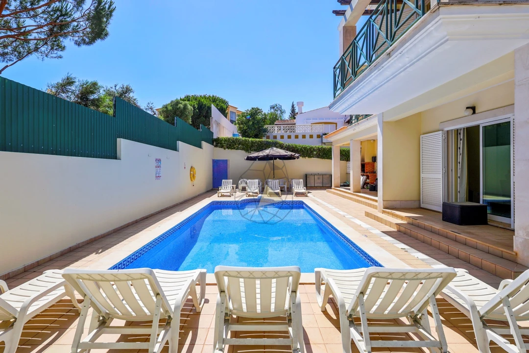 Moradia T5 para Venda em Albufeira e Olhos de Água Foto 16
