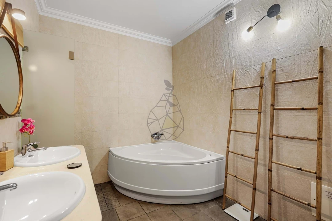 Apartamento T2 para Venda em Portimão Foto 25