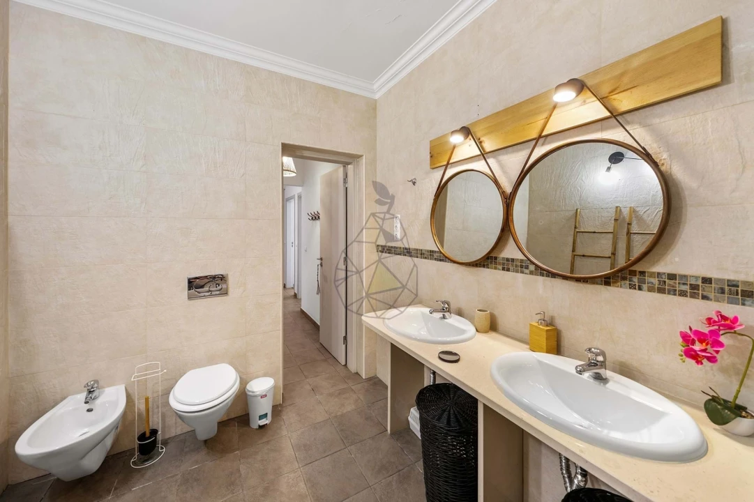 Apartamento T2 para Venda em Portimão Foto 28