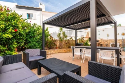 Moradia T4 para Venda em Albufeira e Olhos de Água