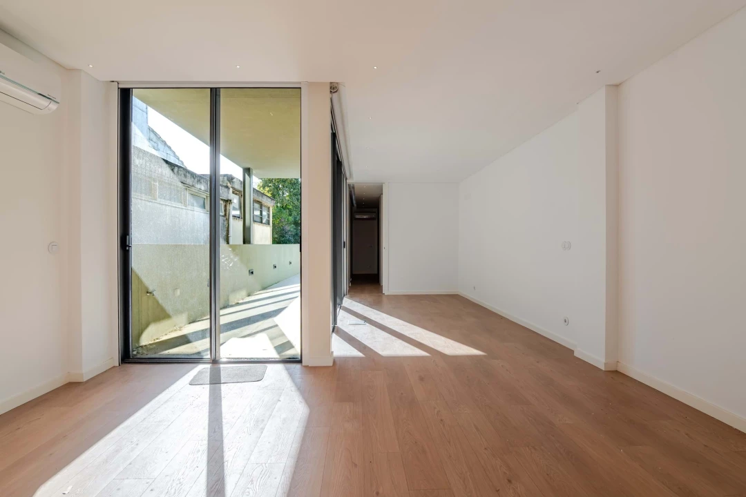 Apartamento T1 para Venda em Cedofeita, Santo Ildefonso, Sé, Miragaia, São Nicolau e Vitória Foto 2