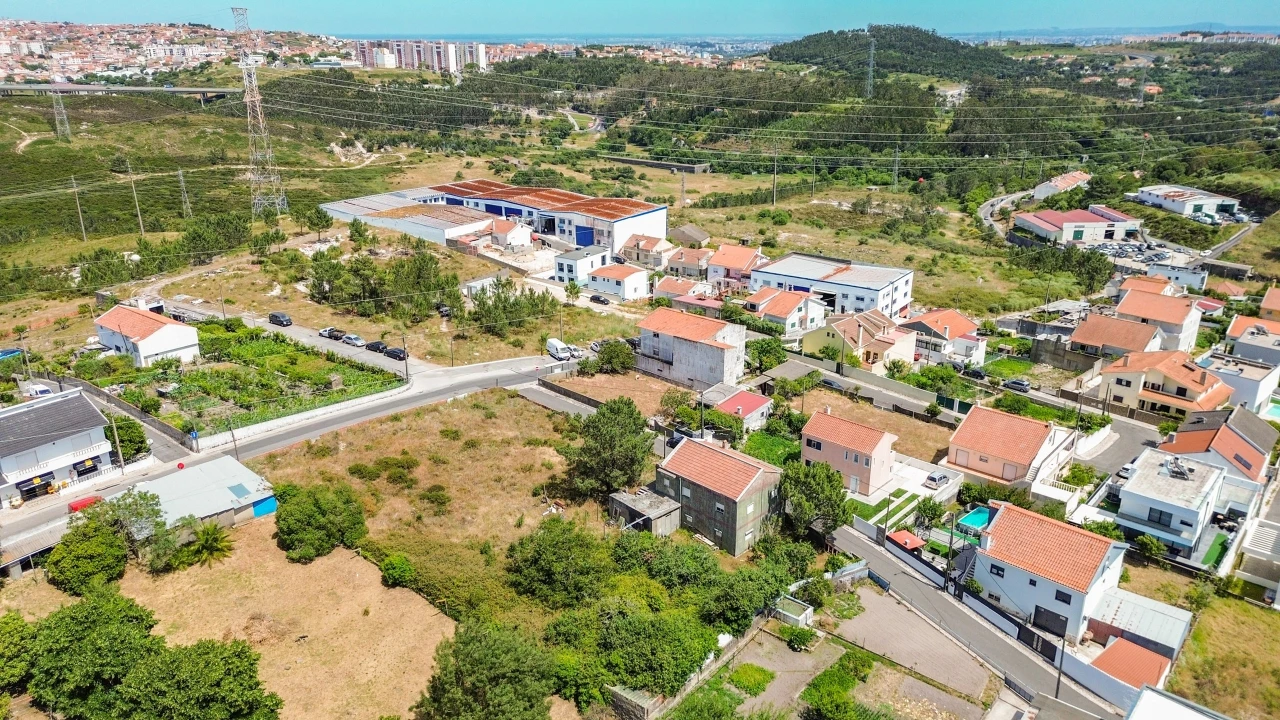 Terreno para Venda em Agualva e Mira-Sintra Foto 19