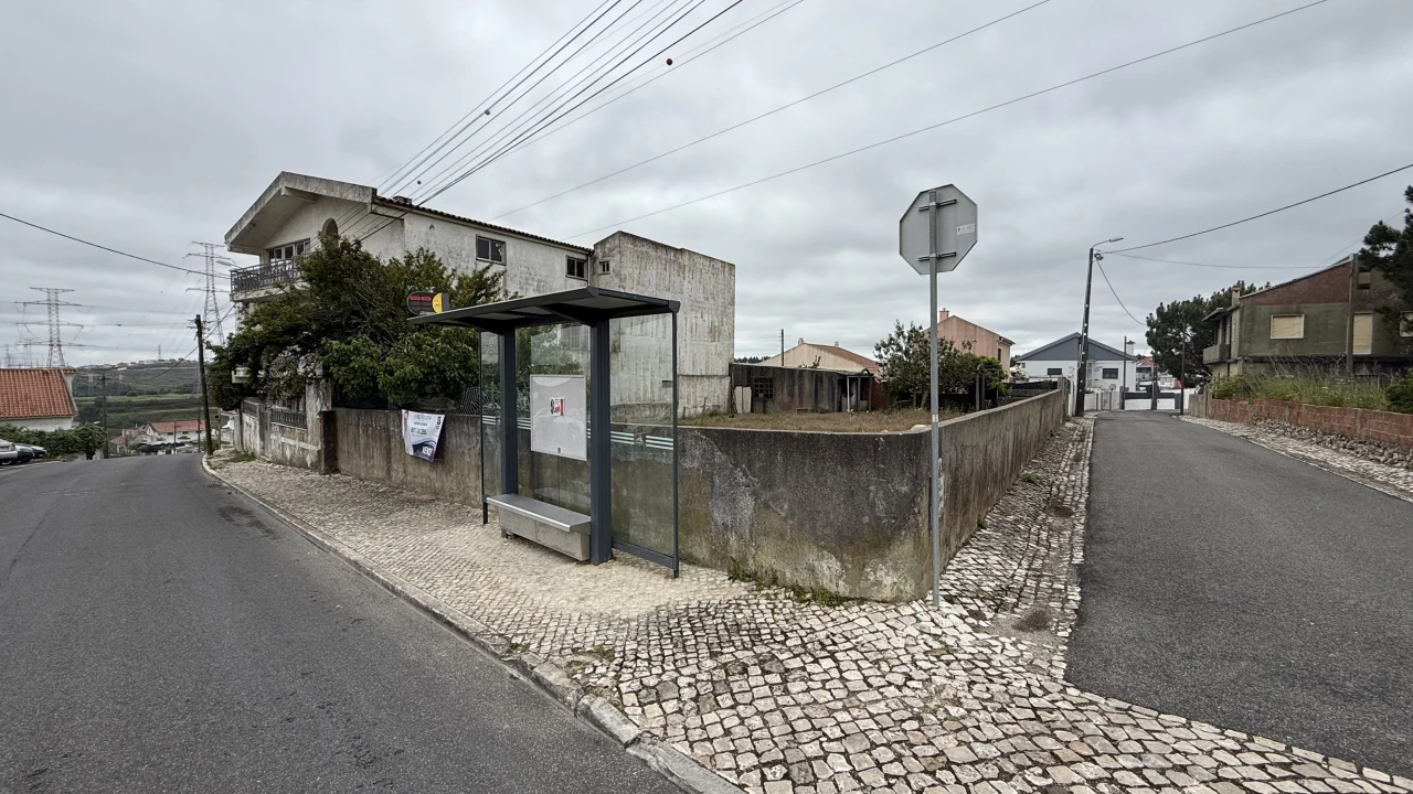 Terreno para Venda em Agualva e Mira-Sintra Foto 4