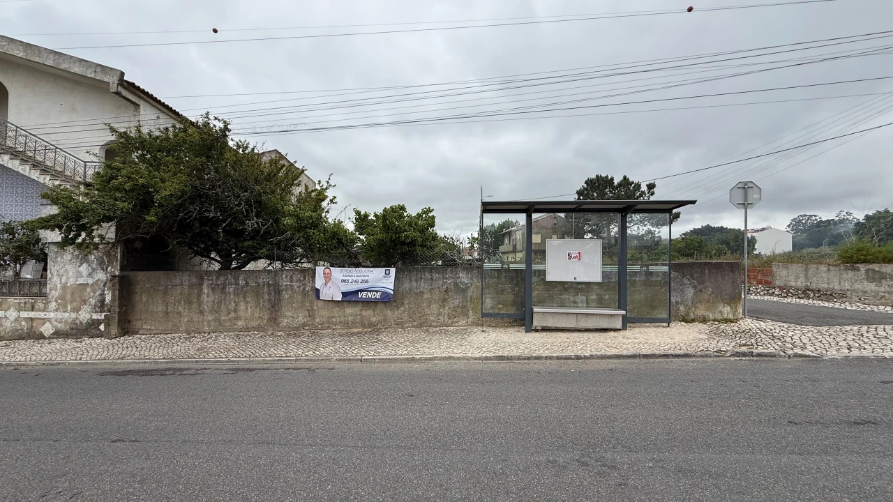 Terreno para Venda em Agualva e Mira-Sintra Foto 3