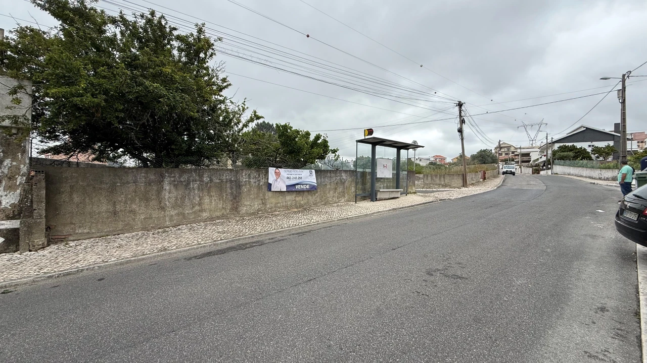 Terreno para Venda em Agualva e Mira-Sintra Foto 2