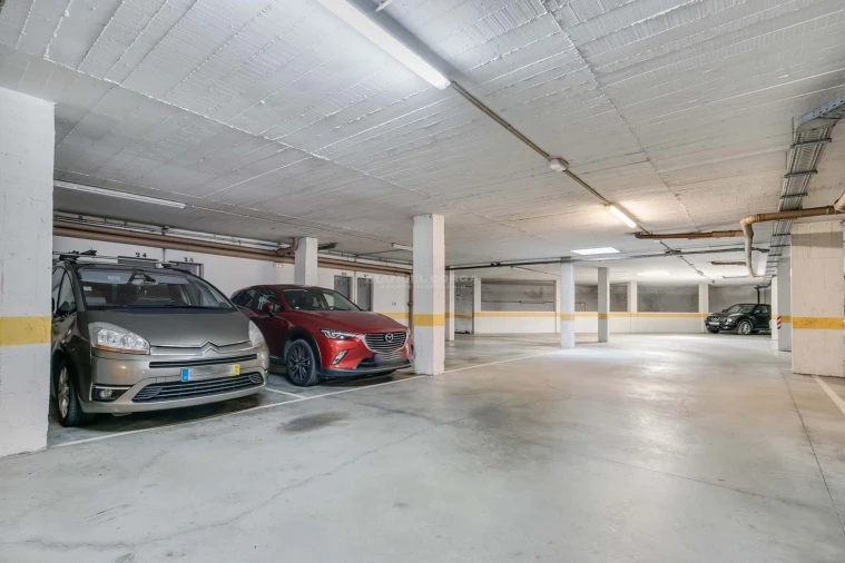 Apartamento T4 para Venda em Mafra Foto 32