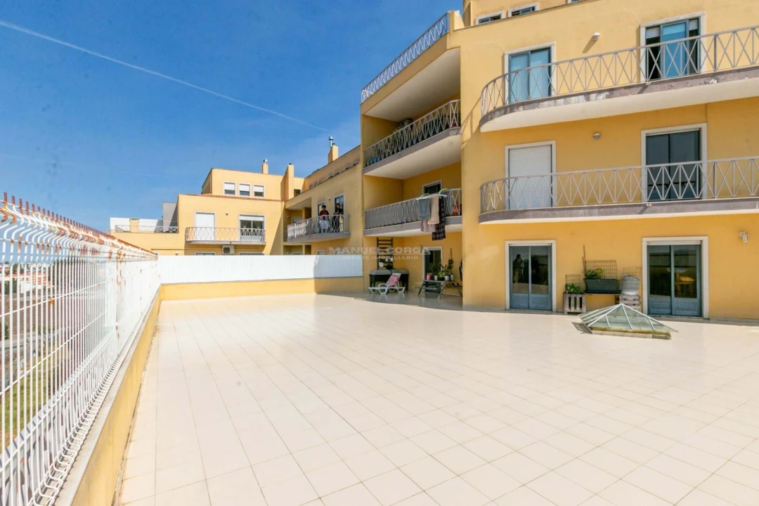 Apartamento T4 para Venda em Mafra Foto 1
