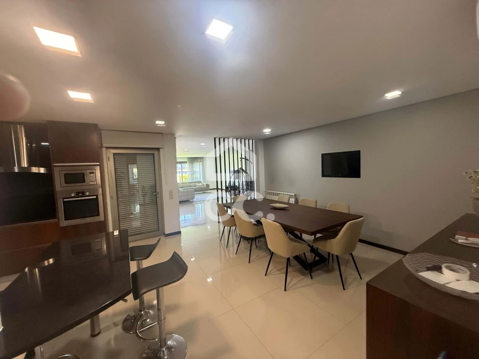 Moradia T4 para Venda em Chafe Foto 21