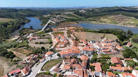 Moradia T2 para Venda em A dos Negros