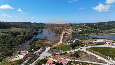 Moradia T2 para Venda em A dos Negros