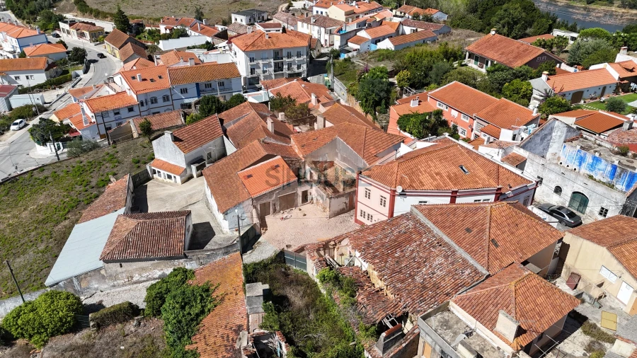 Moradia T2 para Venda em A dos Negros Foto 3