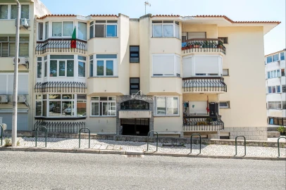 Apartamento T2 para Arrendamento em Cascais e Estoril