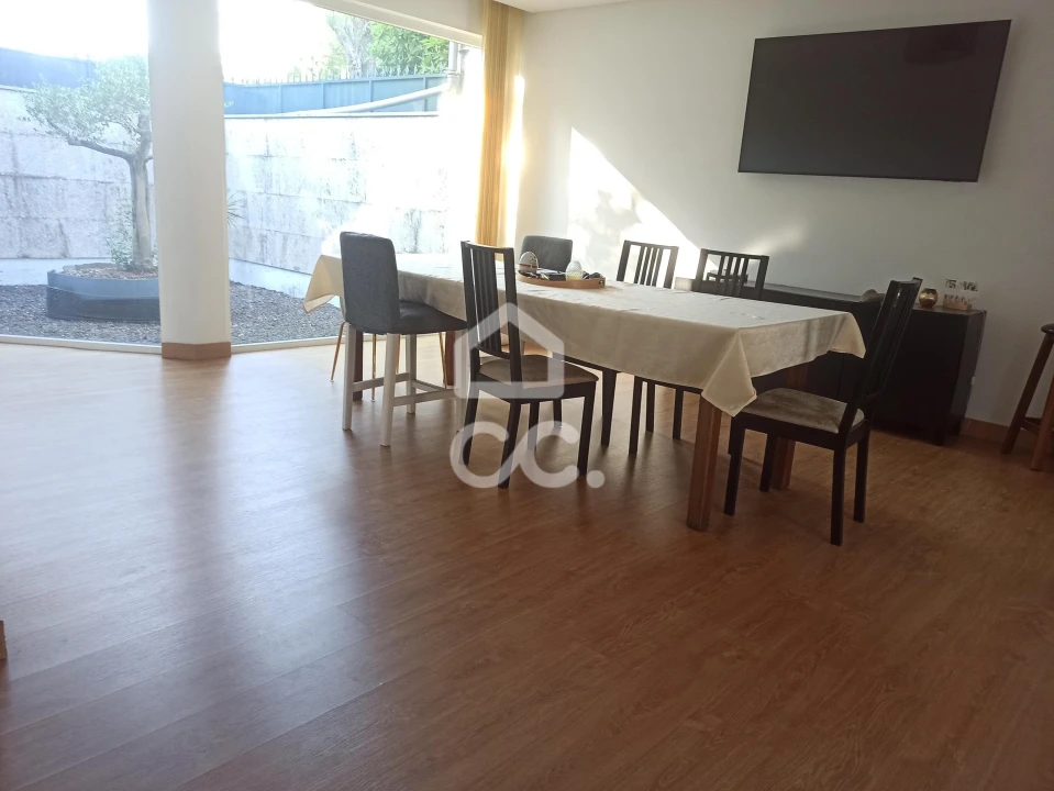 Moradia T4 para Venda em Areias, Sequeirô, Lama e Palmeira Foto 19