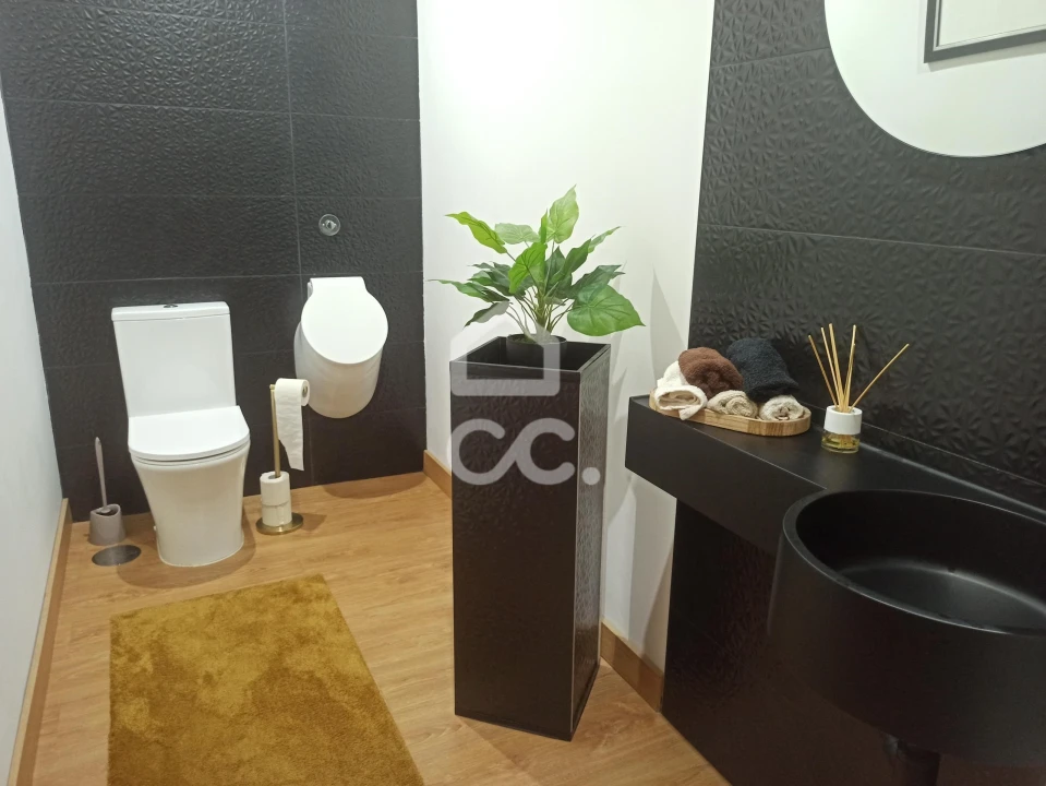 Moradia T4 para Venda em Areias, Sequeirô, Lama e Palmeira Foto 21