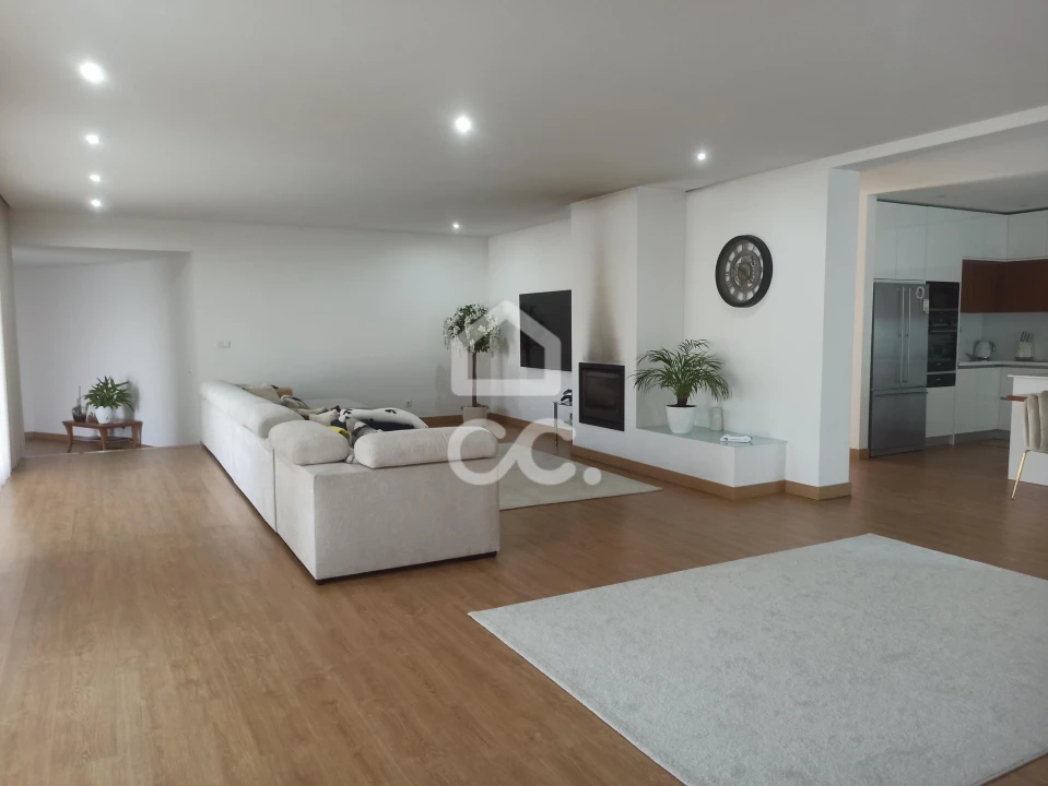 Moradia T4 para Venda em Areias, Sequeirô, Lama e Palmeira Foto 10
