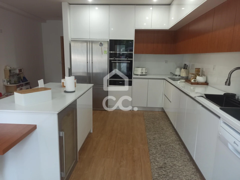 Moradia T4 para Venda em Areias, Sequeirô, Lama e Palmeira Foto 17