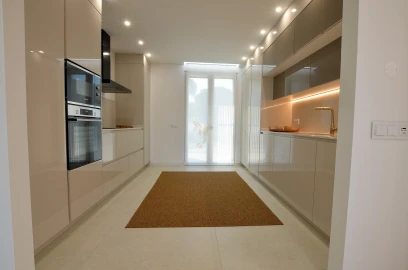 Moradia T3 para Venda em Quarteira