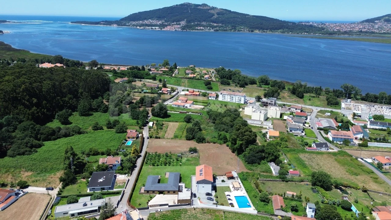Apartamento para Venda em Seixas Foto 31