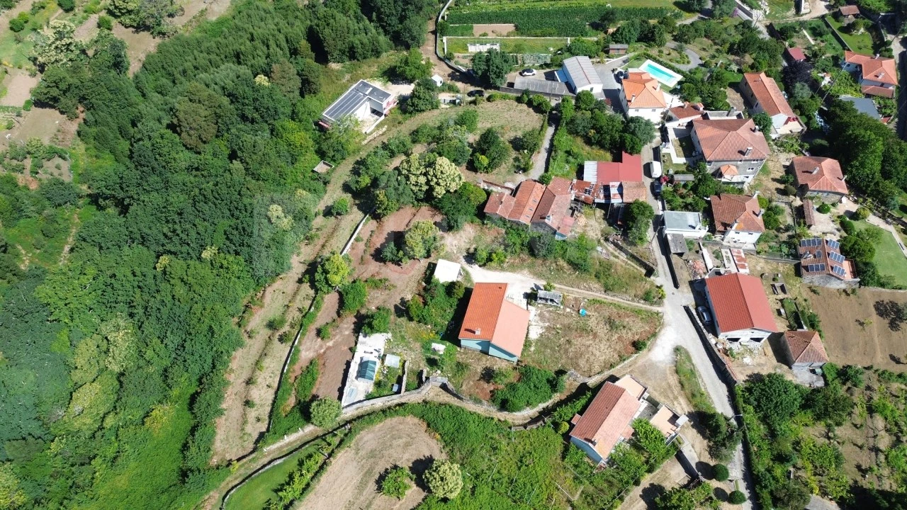 Moradia T2 para Venda em Venade e Azevedo Foto 3