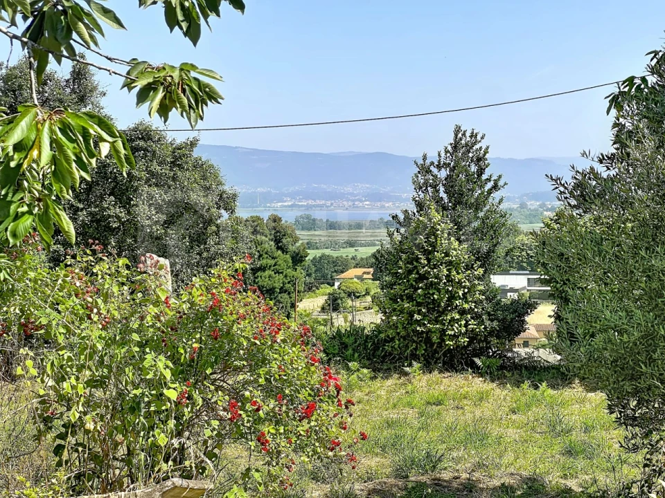 Moradia T2 para Venda em Venade e Azevedo Foto 15