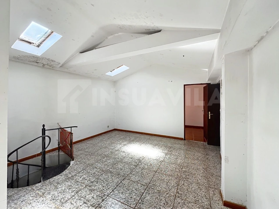 Moradia T2 para Venda em Venade e Azevedo Foto 22
