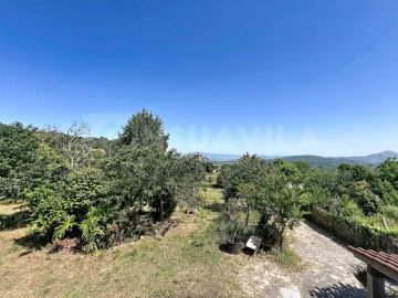 Moradia T2 para Venda em Venade e Azevedo