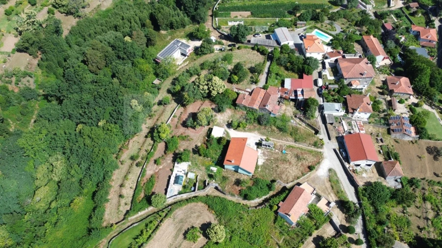 Moradia T2 para Venda em Venade e Azevedo Foto 3