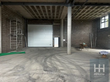 Armazém para Arrendamento em Caniço
