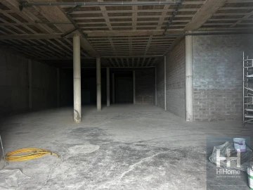 Armazém para Arrendamento em Caniço