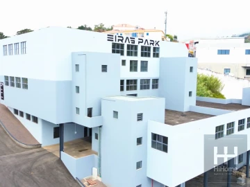 Armazém para Arrendamento em Caniço