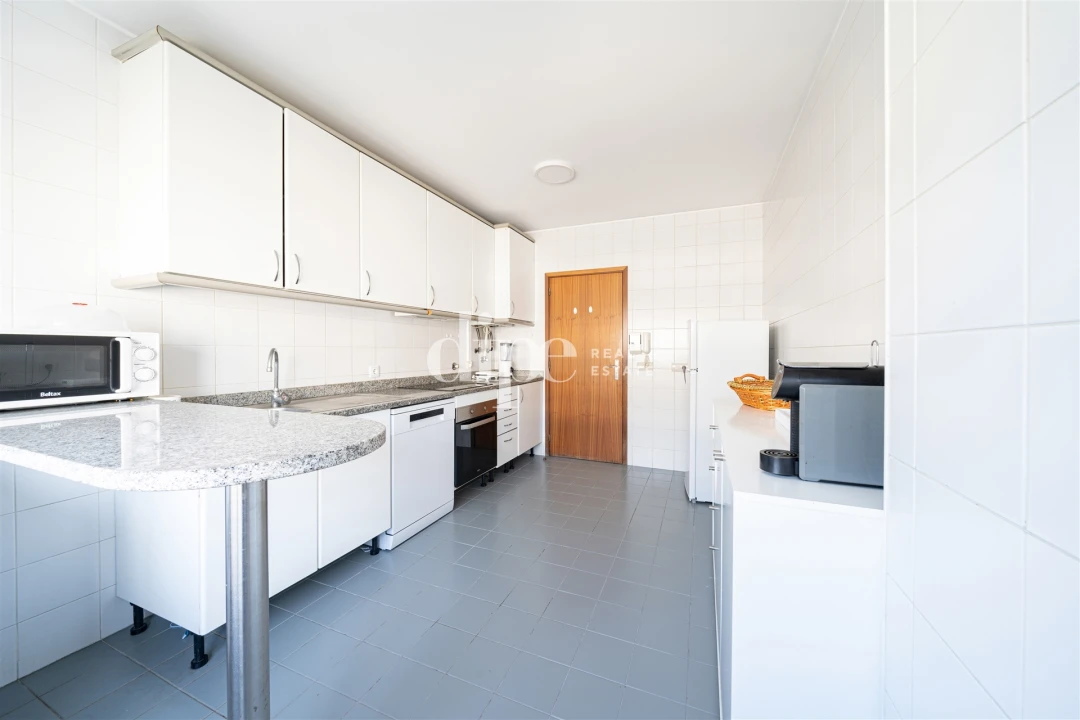 Apartamento T3 para Arrendamento em Azurem Foto 5