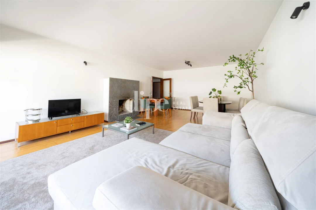 Apartamento T3 para Arrendamento em Azurem Foto 2