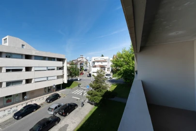 Apartamento T3 para Arrendamento em Azurem
