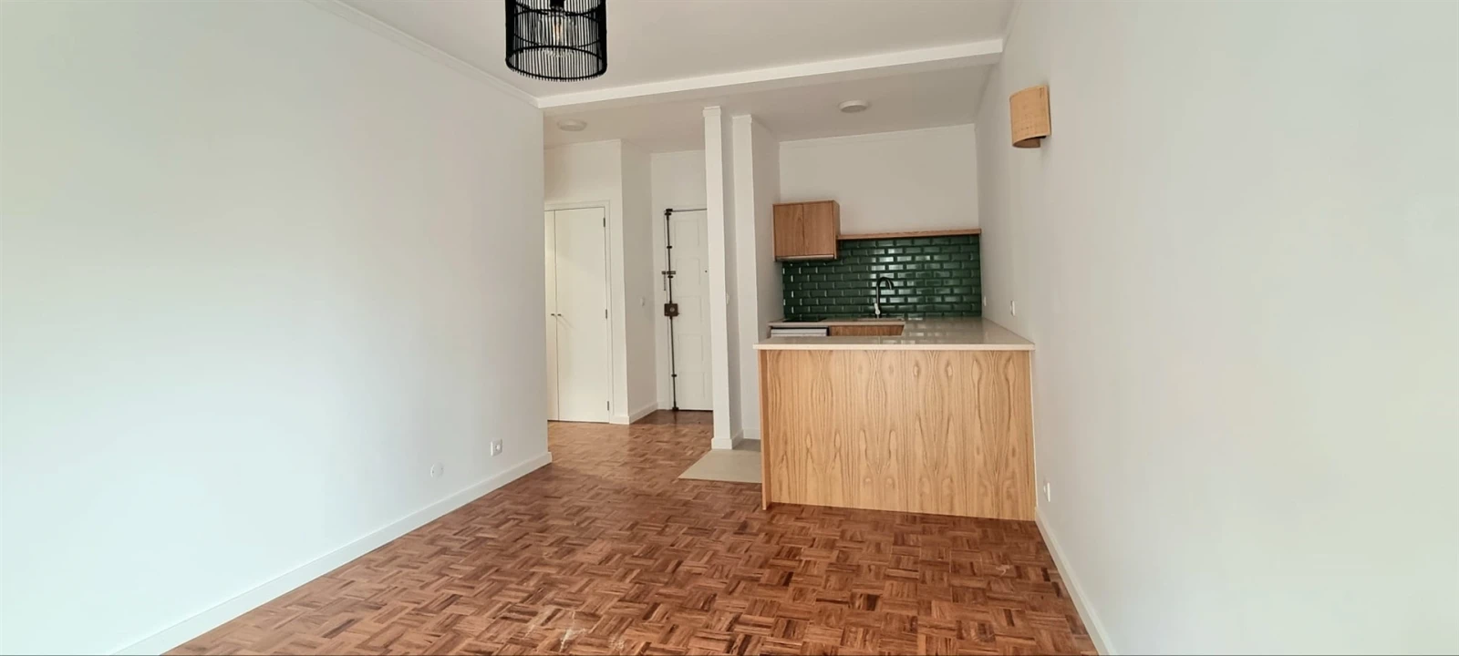 Apartamento T1 para Arrendamento em Sé Nova, Santa Cruz, Almedina e São Bartolomeu Foto 6
