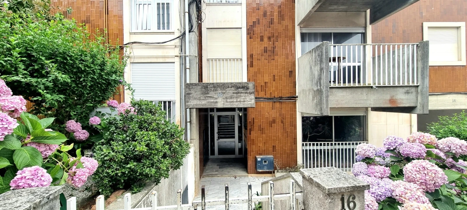 Apartamento T1 para Arrendamento em Sé Nova, Santa Cruz, Almedina e São Bartolomeu Foto 18