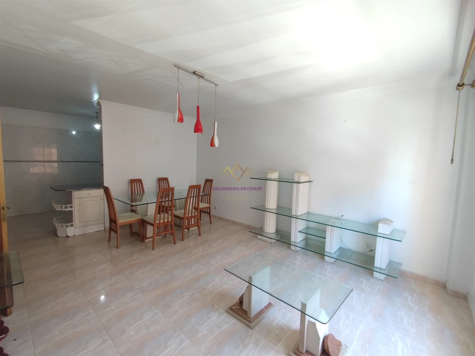 Apartamento T2 para Venda em Algueirão-Mem Martins Foto 8