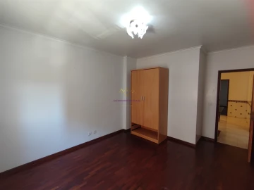 Apartamento T2 para Venda em Algueirão-Mem Martins
