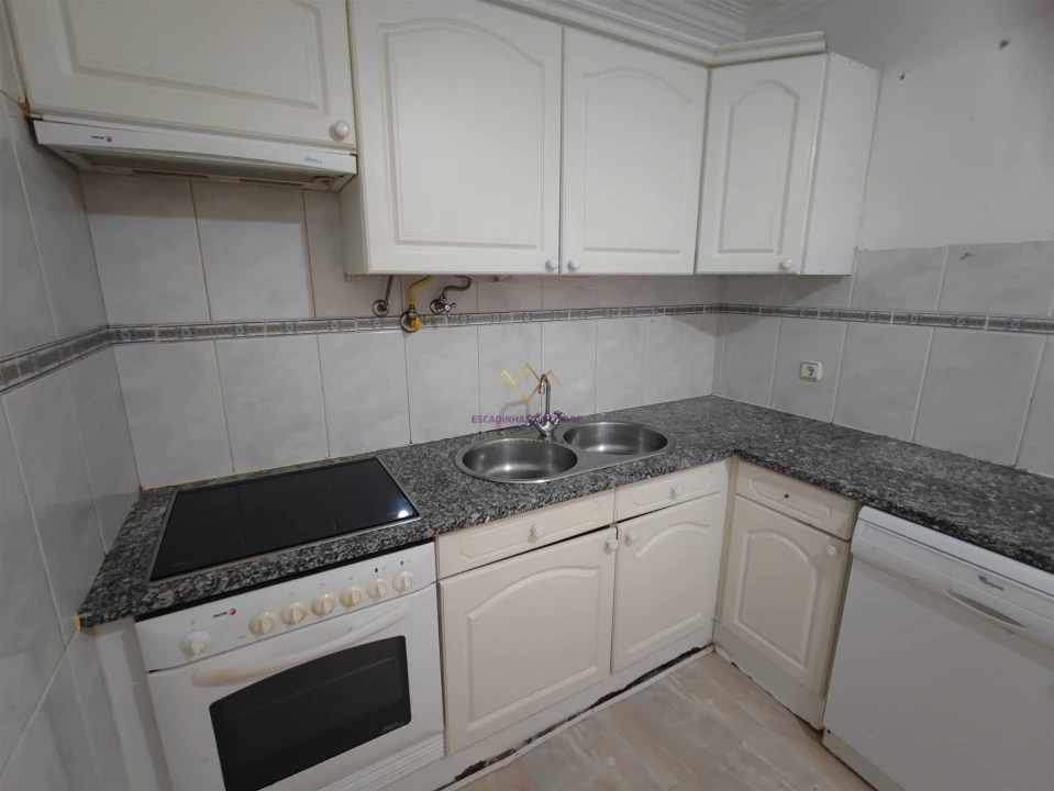 Apartamento T2 para Venda em Algueirão-Mem Martins Foto 3