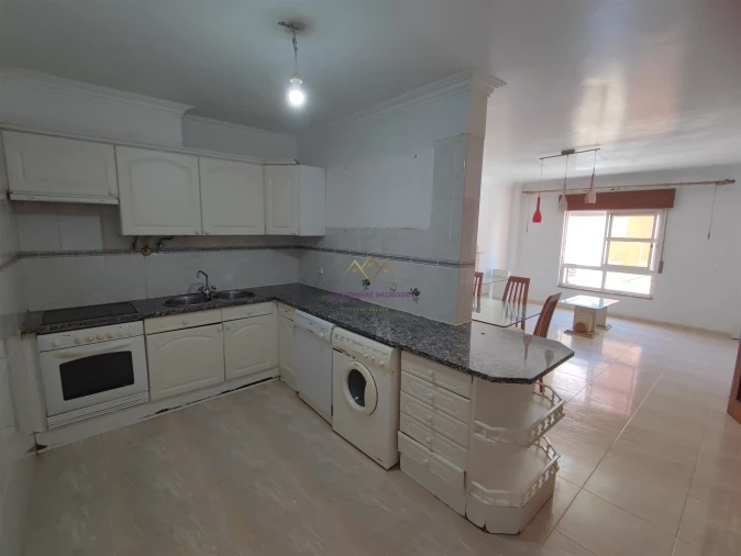 Apartamento T2 para Venda em Algueirão-Mem Martins Foto 4