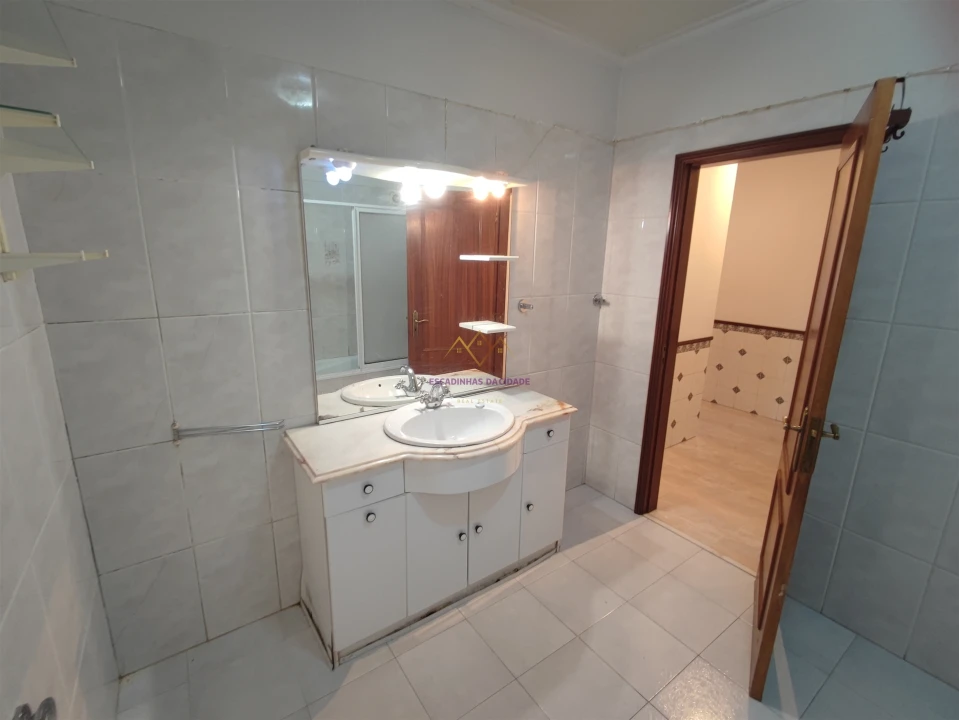 Apartamento T2 para Venda em Algueirão-Mem Martins Foto 18